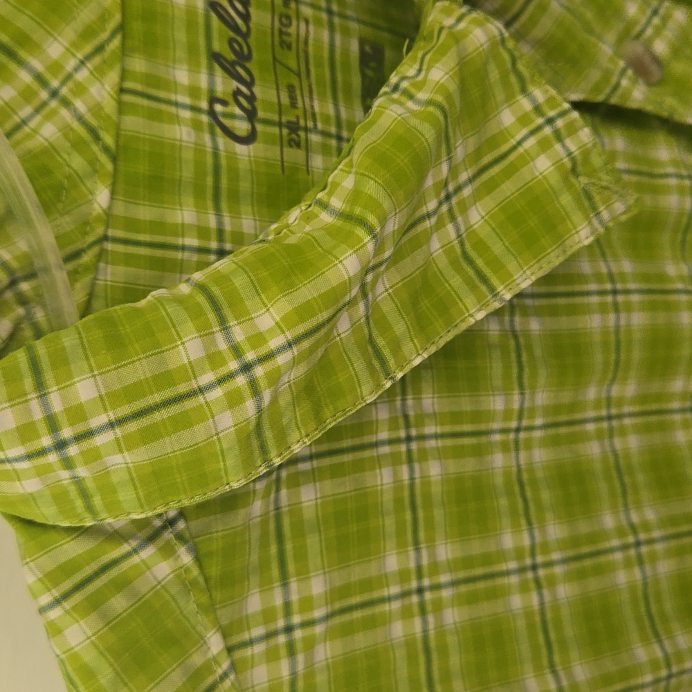Cabela's plaid short sleeve shirt - Picture 3 of 10